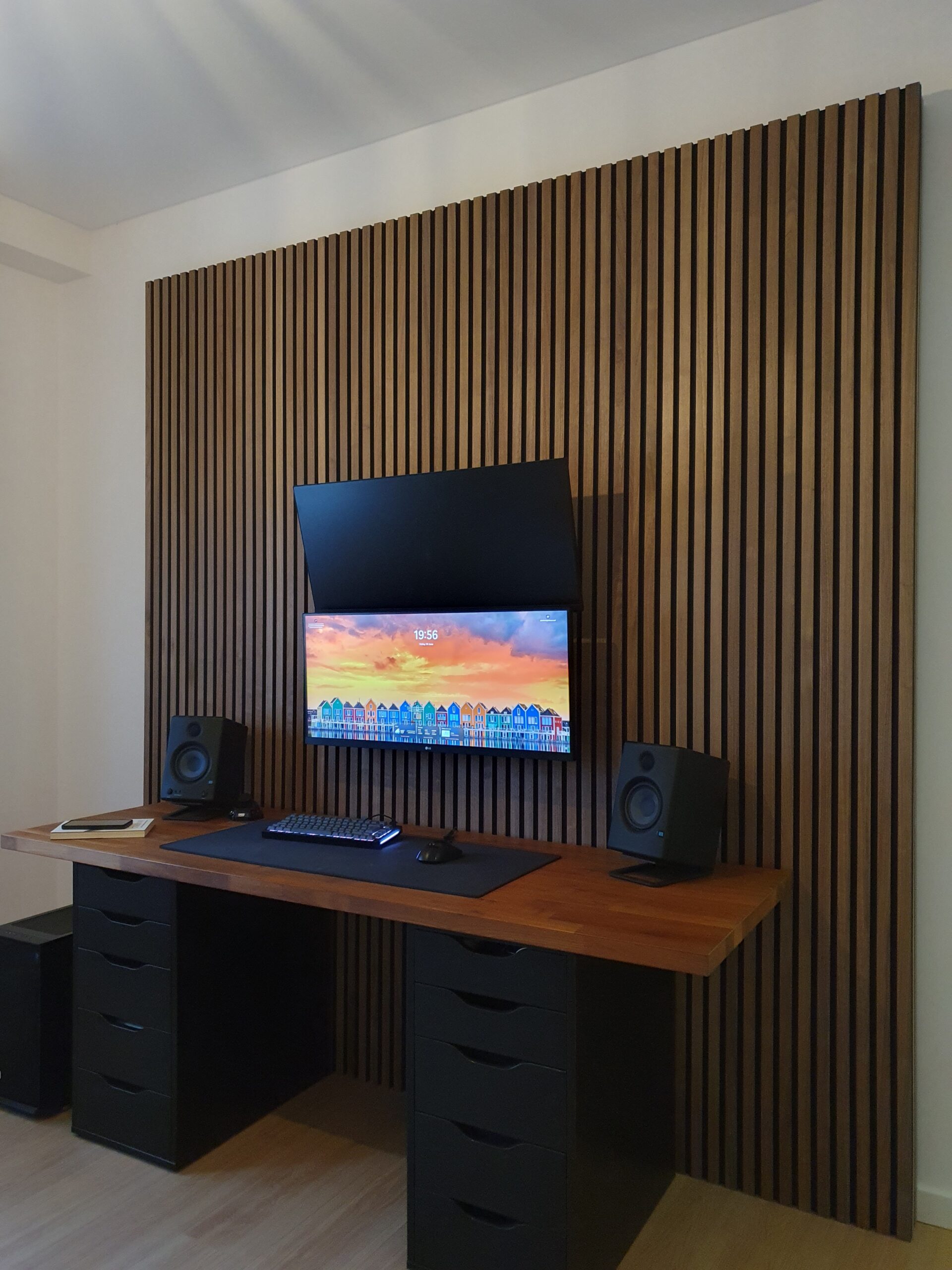 Painel ripado acústico